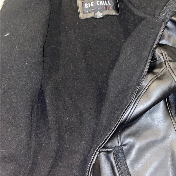 Hooded leather jacket with fur on inside - Picture 2 of 3